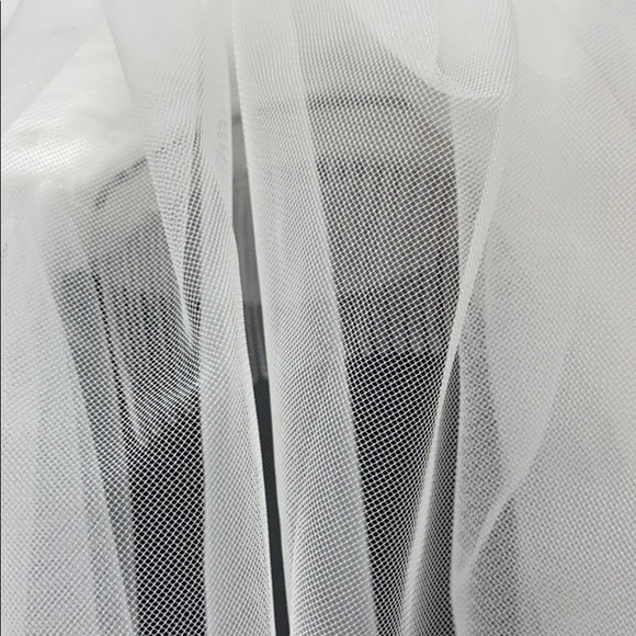 Elegant White Bridal Veil main image 4